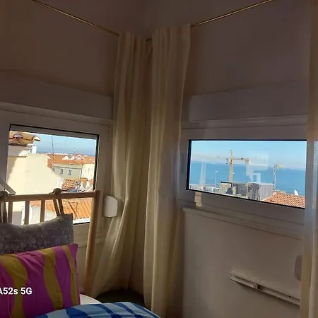 The Cozy Duplex In Lisbon's Heart Apartman *